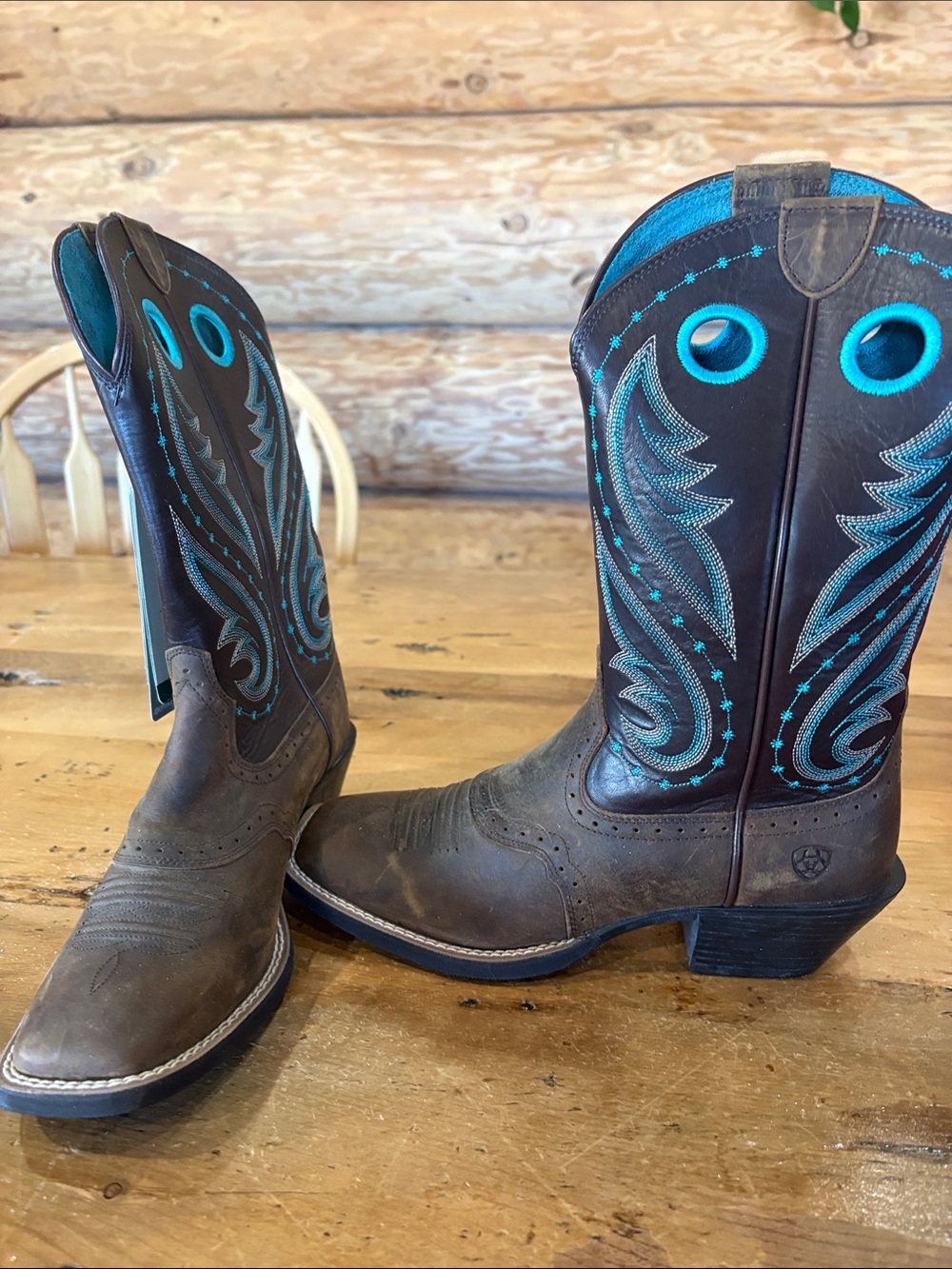 Ariat Brown Leather Western Boots with Turquoise Accents